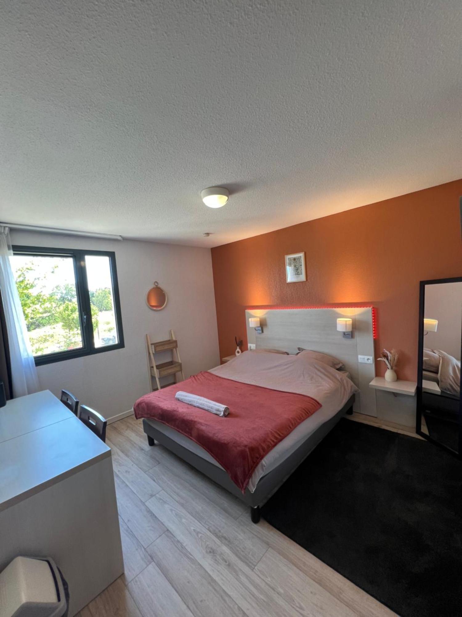 Studio Appart'Hotel Gare Tgv Avec Place Privee Avignon Eksteriør bilde